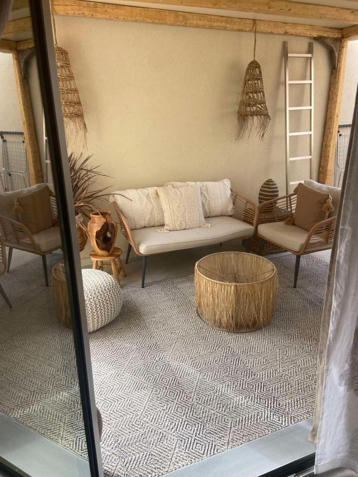 شقة Linari Bohemian Living Kávallos المظهر الخارجي الصورة